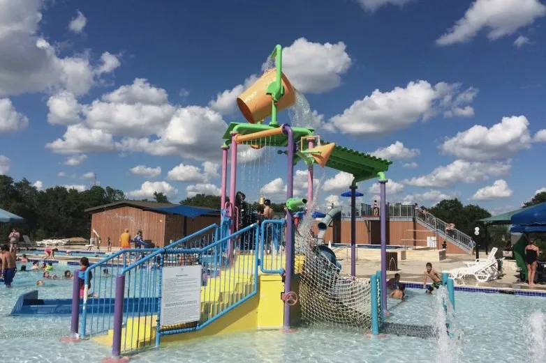Veterans Memorial Pool (Cedar Park)