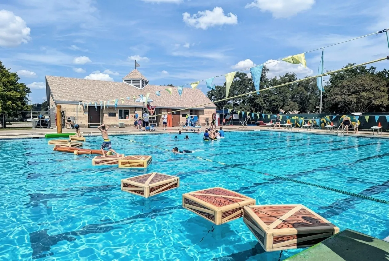 Veterans Memorial Pool (Cedar Park)